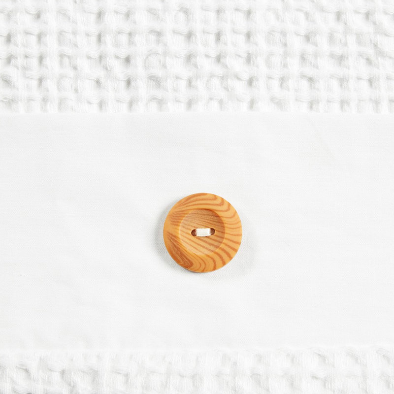 Édredon en coton gaufré double / grand blanc - 3 pièces, lavables à la machine, boutons décoratifs en bois attrayants pour un attrait de chambre à coucher moderne 100% tissage, détails à boutons relaxants