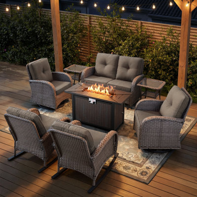 Ensemble de foyer d'extérieur en rotin 8 pièces avec causeuse, chaises berçantes et chaises pivotantes 8 pièces