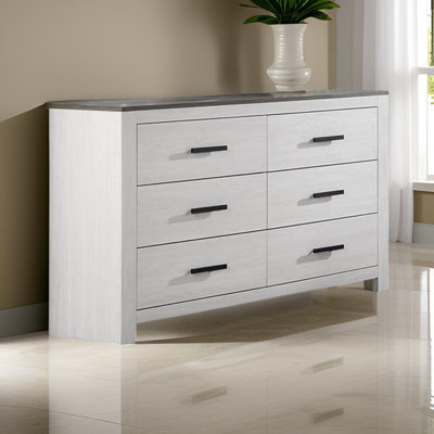 Commode Saela de 58 po de largeur avec 6 tiroirs, poignées noires, finition bois blanc