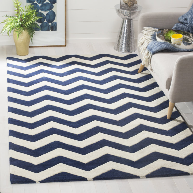 Terence Chevron Wool Hand Woven Area Rug, Rectangle 183 x 274 cm