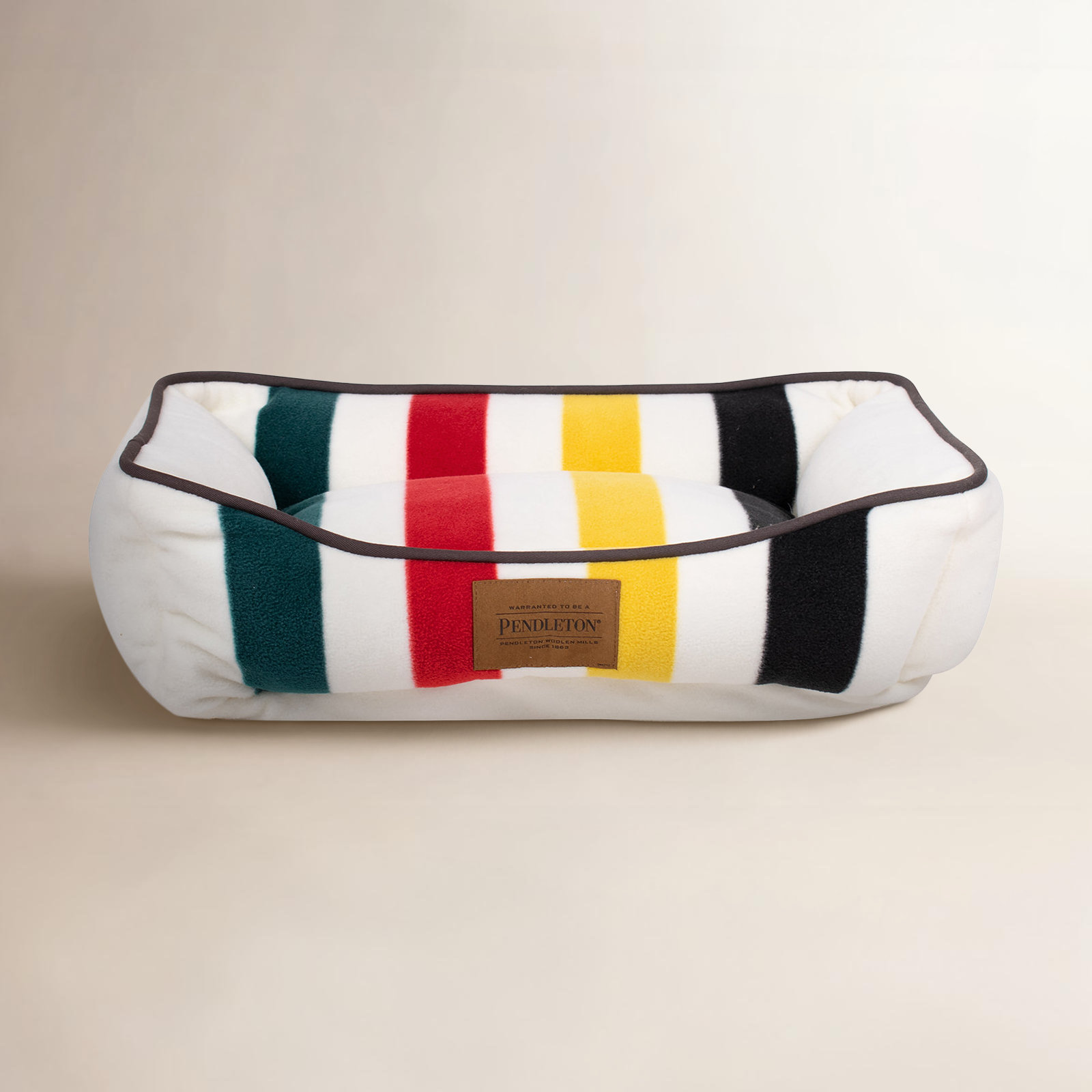Pendleton Grand Canyon Kuddler Dog Bed, Medium (9" H x 30" W x 24" D), Glacier