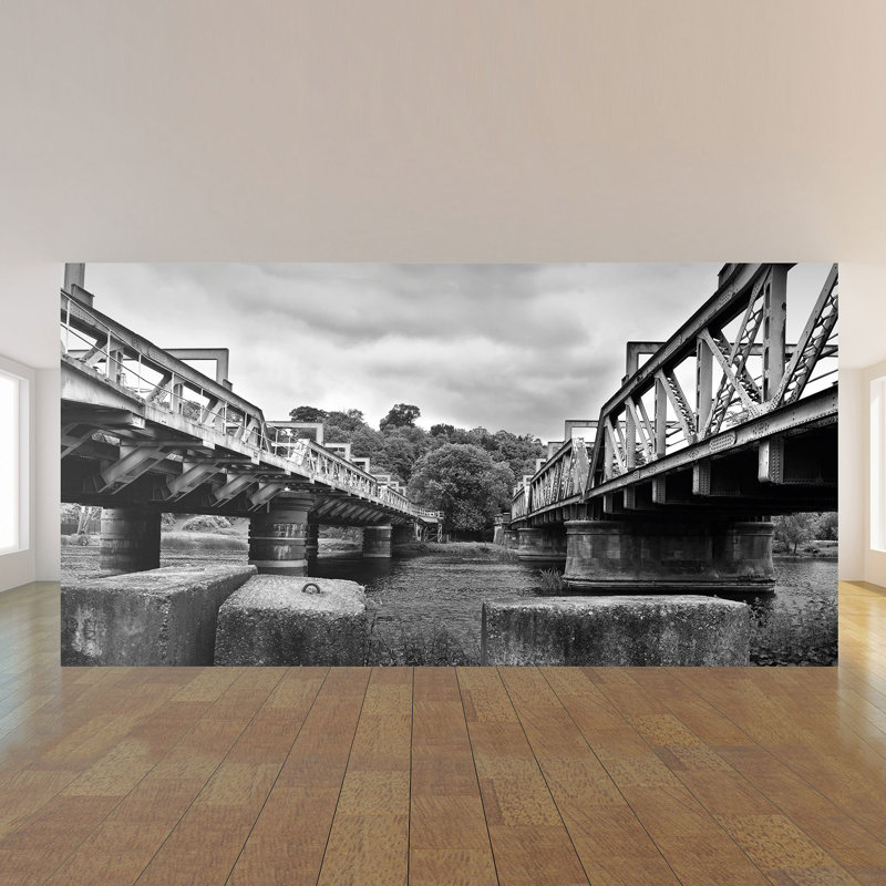 Panneau de papier peint adhésif Gyrith Bridge Landscape, L 100,08 po x l 96 po