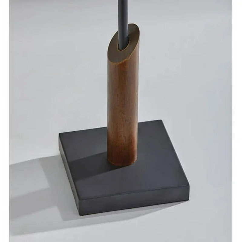 Lampe de table brune 22,5 po Doughty