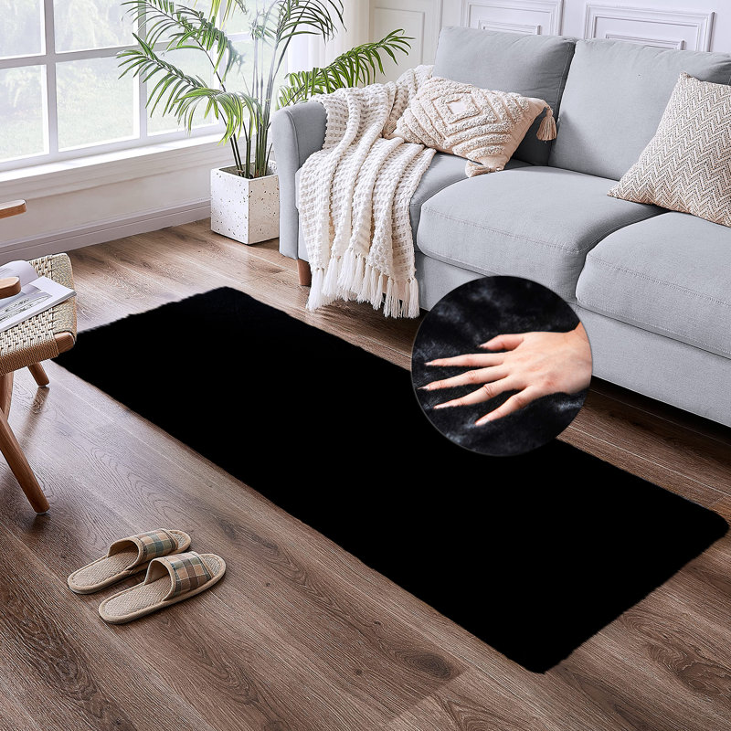 Darelene Indoor Rug, Runner 2' x 6'2"