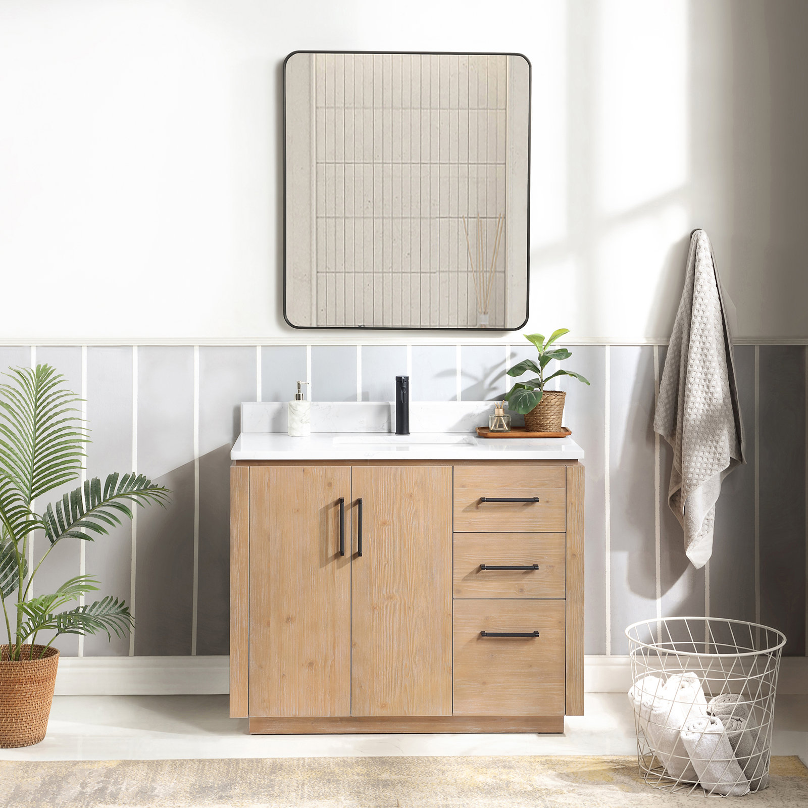 Cloverfield 42'' Single Bathroom Vanity, Fir Wood Brown, Matte Black