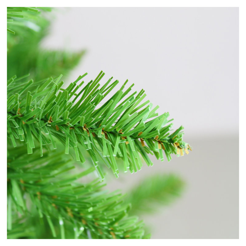 Arbre de Noël au crayon 5 pi, arbre de Noël artificiel mince avec 556 pointes denses, branches vertes réalistes en PVC - arbre de Noël étroit compact pour les petits espaces