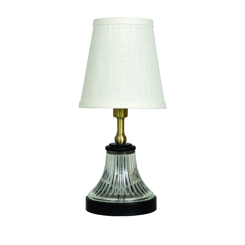 Teauna Metal Table Lamp