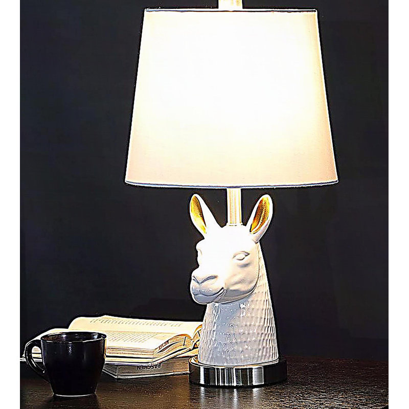 Lampe de table 20,5 po en résine blanche