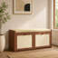 Banc d'entrée avec rangement pour chaussures, doté d'une assise rembourrée confortable et de 2 portes d'armoire décoratives en rotin pour l'organisation des chaussures.