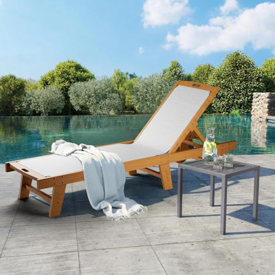 Chaise longue d'extérieur en bois d'acacia avec dossier / roues réglables, meubles de patio toutes saisons 79 x 24 po, fauteuil de bronzage inclinable pour la pelouse / le balcon