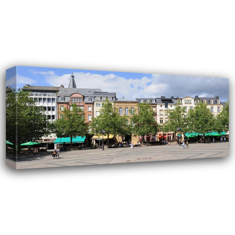 Place du Luxembourg, H 9 po x l 18 po