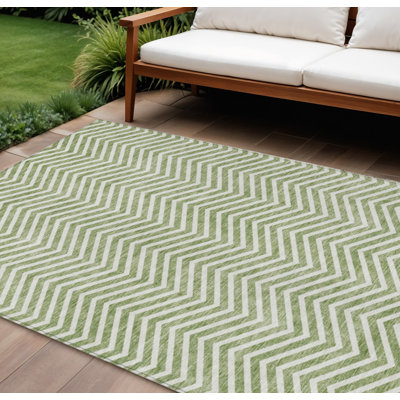 Tapis intérieur lavable à chevrons vert et ivoire 8 pi x 10 pi
