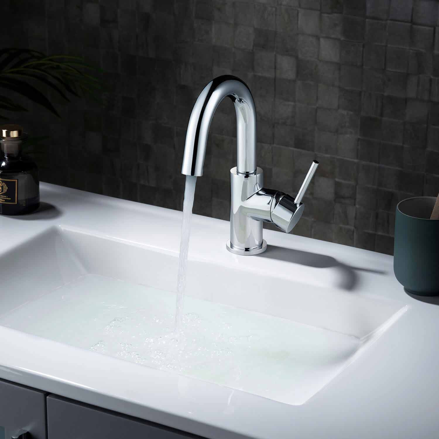 Circular Single-Hole Bathroom Faucet with Drain, Chrome