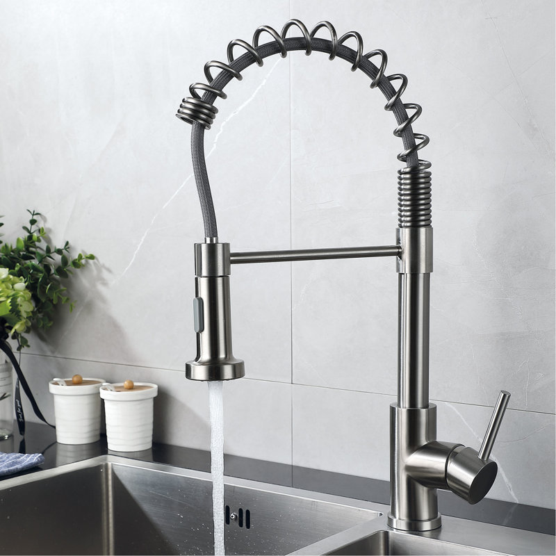 Robinet d'évier en nickel brossé avec douchette extractible - Commande à poignée unique, bec pivotant à 360°, construction métallique de qualité pour une utilisation et une rotation optimales.