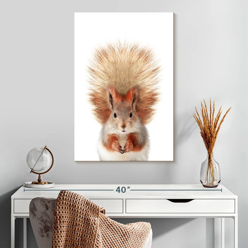 Adorable bébé écureuil Brampt, H 30 po x l 20 po