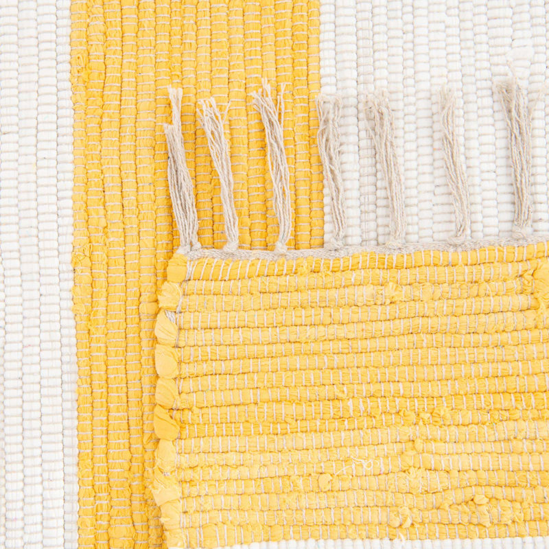 Tapis rectangulaire rayé en coton noué à la main jaune / blanc Abishanth, Rectangle 2 pi 2 po x 3 pi 1 po