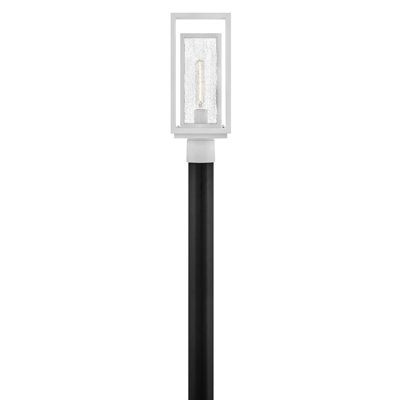 Luminaire sur mât câblé 1 lumière 17 po République