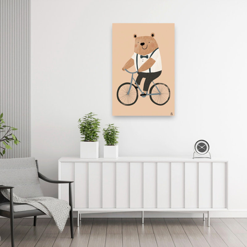 «Dapper Bear Cycling Playful Whimsical Contemporary», reproduction d'art murale, 36" H x 24" W