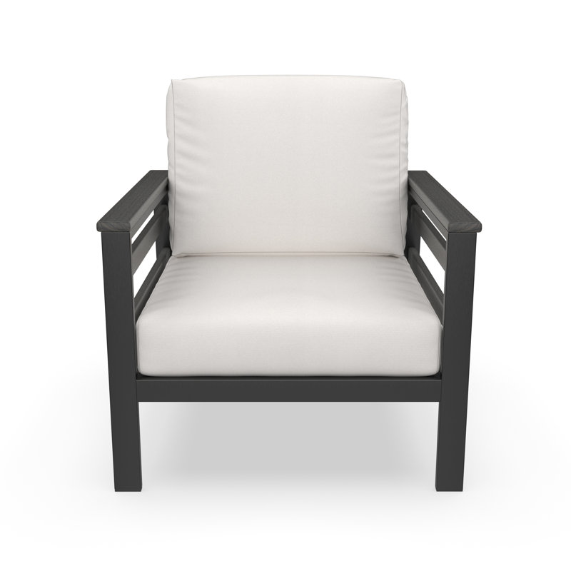 Chaise de patio avec coussins Sunbrella® Townsend, Tissu naturel Sunbrella®, Gris foncé