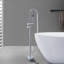 Robinet de baignoire autoportante 45 "à 2 poignées avec douchette en titane 45 5/8 po-111704764