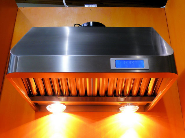 Hotte de cuisinière de 36" sous l'armoire