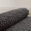 Tapis noir en laine crocheté à la main Amaty-2031875924