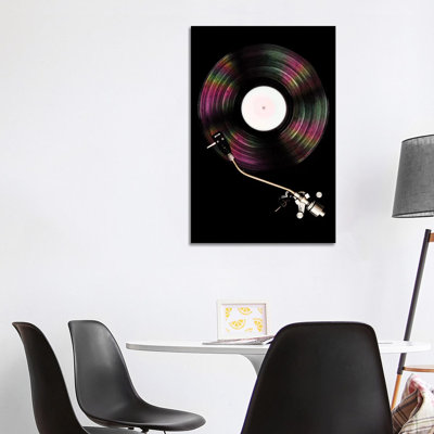 «Spinning Record Portrait Color» par Tom Quartermaine - photographie sur toile tendue