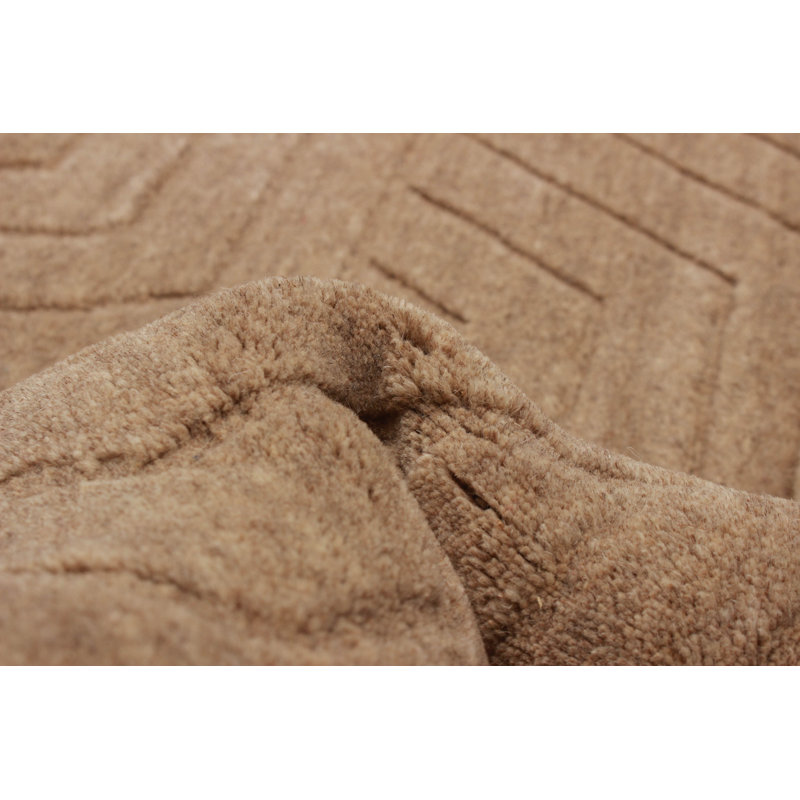 Tapis brun clair Kashkuli 3 pi 11 po x 3 pi 11 po