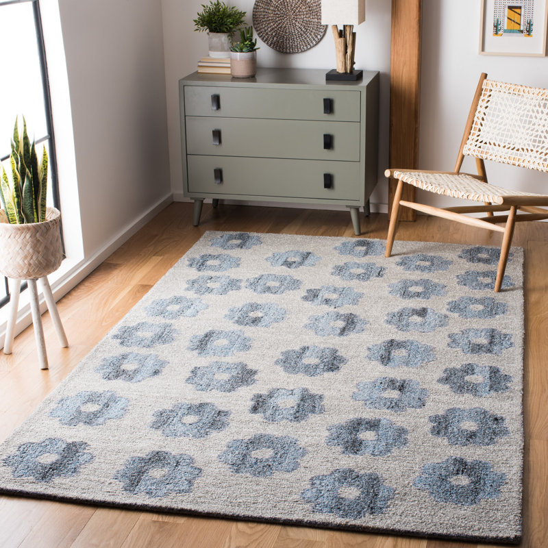 Tapis floral touffeté à la main Tihomir, Rectangle 4 pi x 6 pi