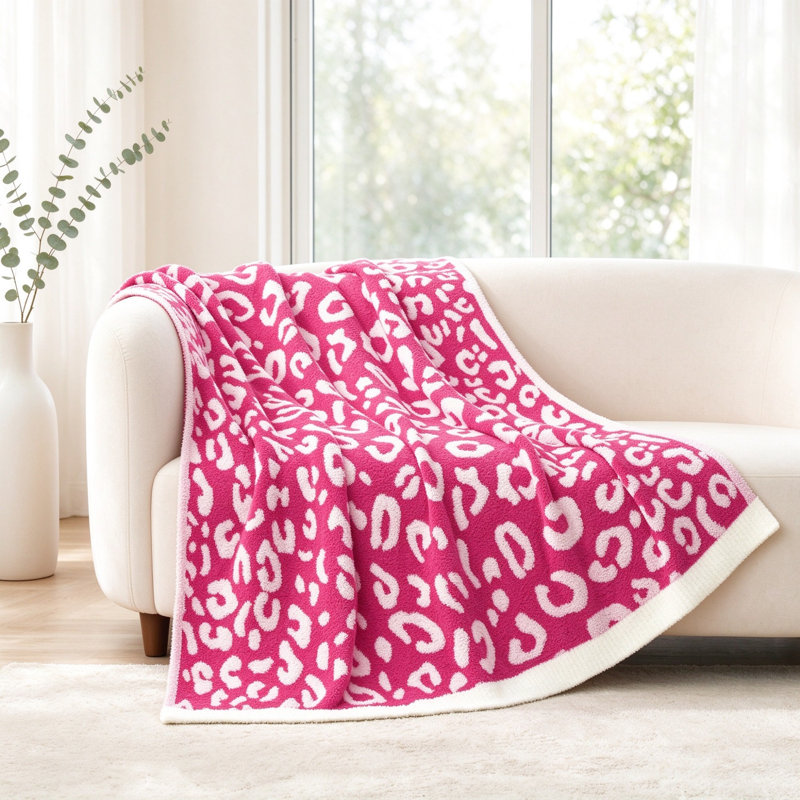 Jeté réversible Leopard, L 60 po x l 50 po, Rose