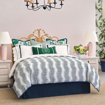 Boca Raton Botanical Button-Tufted Comforter