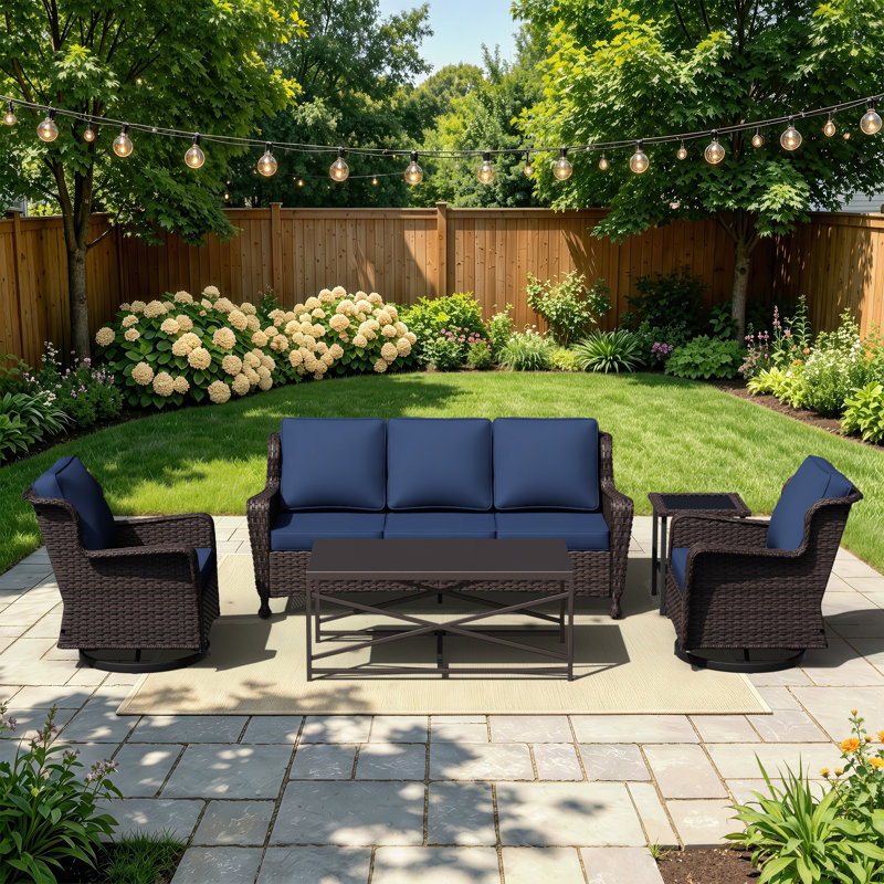 Ensemble de conversation de patio en osier 5 pièces avec canapé, chaises pivotantes, tables et coussins bleus 5 pièces, Blue