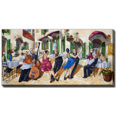 Dancing at Cafe da Vinci