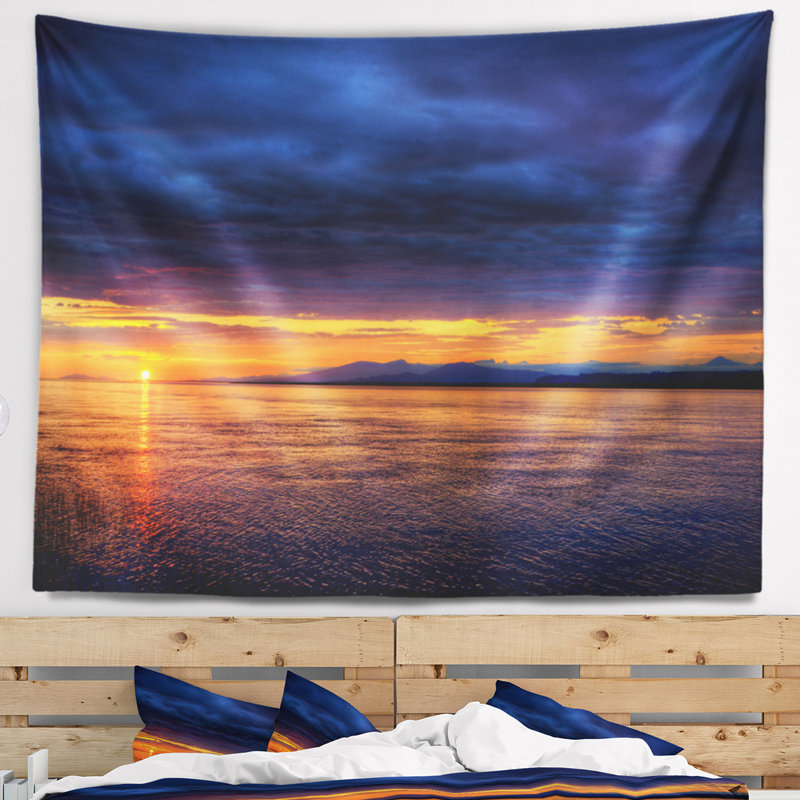Tapisserie bord de mer bleu ciel nuageux et soleil couchant, H 50 po x l 60 po