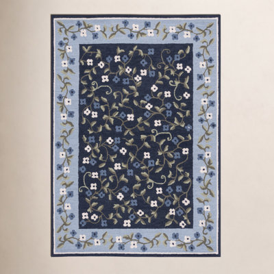 Hand-Tufted Wool Floral Outdoor Rug