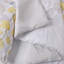 Ensemble d'édredon avec draps jaune-127671462