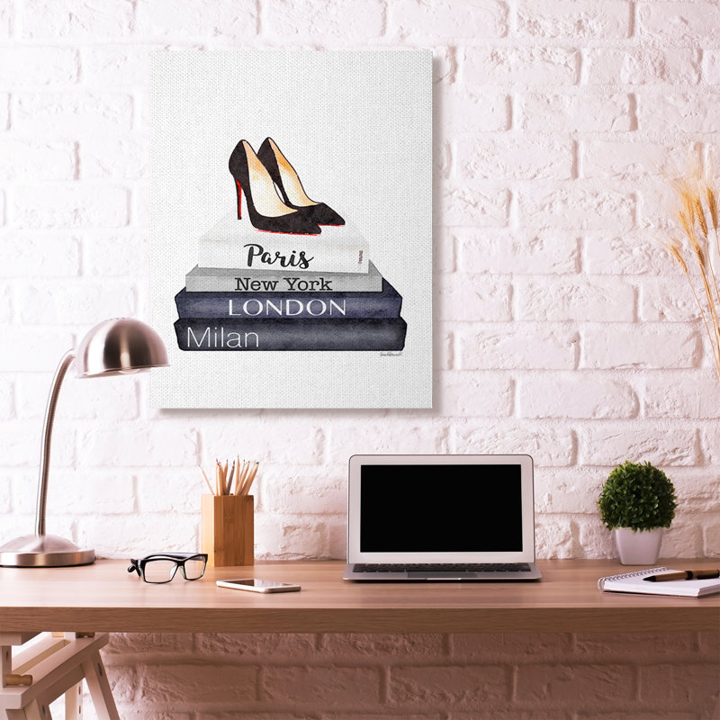«Fashion Designer Shoes Bookstack Blue», impression, H 48 po x l 36 po, Toile tendue