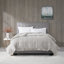 Couverture douce et confortable-114137472-114137480