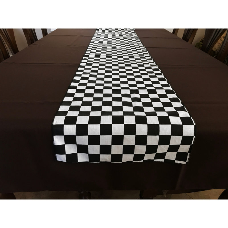 Chemin de table à damier, L 108 po x l 12 po