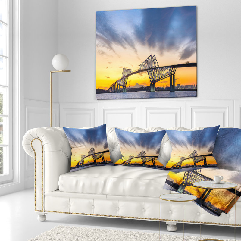 Coussin panoramique paysage imprimé pont de la porte de Tokyo, 18 po x 18 po, Coussin décoratif