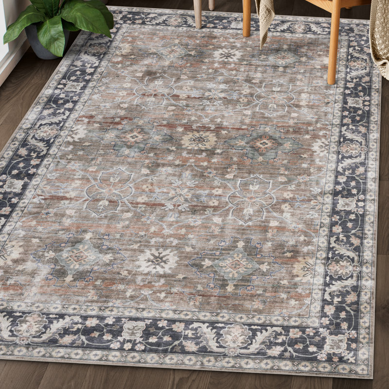 Tapis lavable à la machine Nainika Bev, Rectangle 7 pi 6 po x 9 pi 6 po, Beige, brun clair, brun