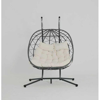 Stylish Wicker Hanging Chair