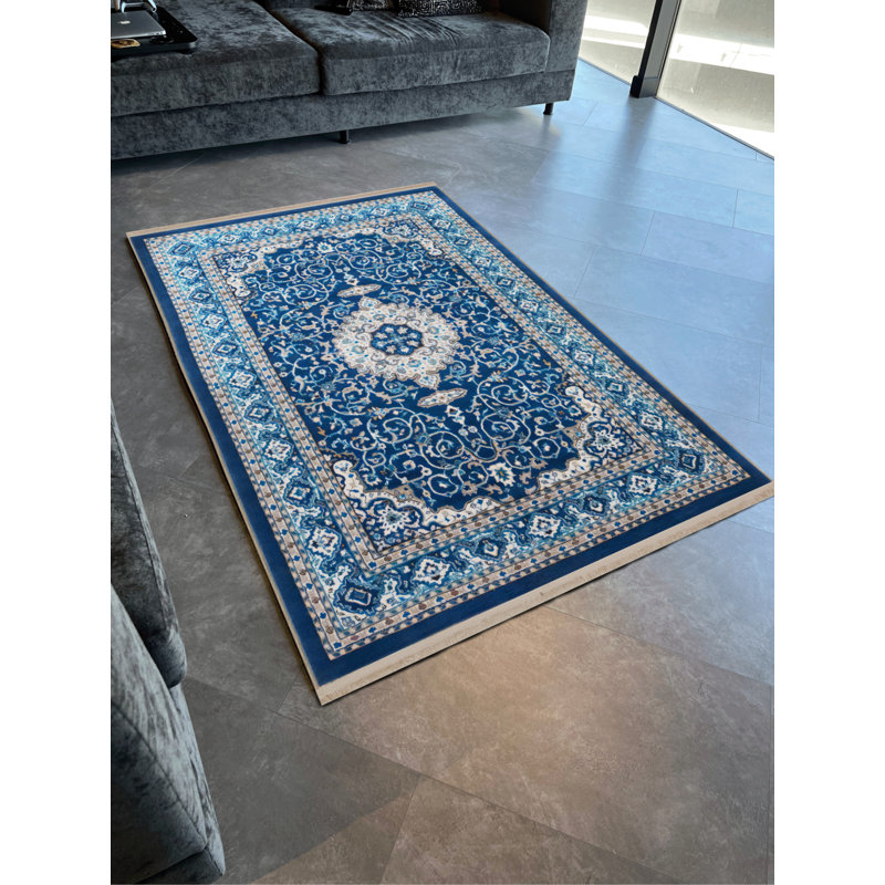 Oriental Indoor / Outdoor Rug, Rectangle 4' x 5'11"
