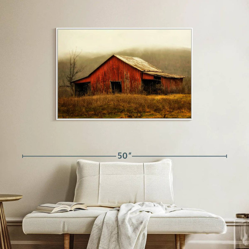 Skylight Barn dans le brouillard, Cadre flottant blanc, 40 po x 27 po