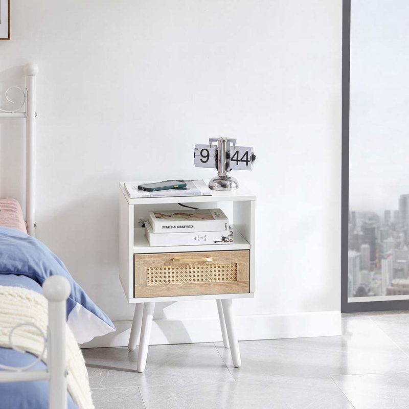 Table de bout 15,75 po avec prise de courant et ports USB, Blanc