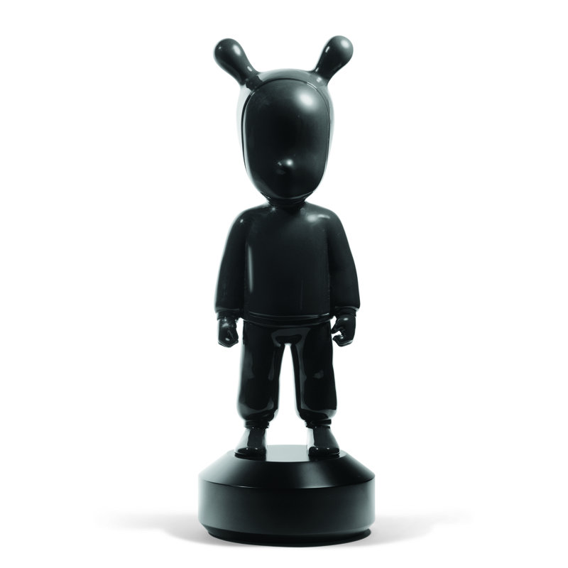 The Guest Statue, Black