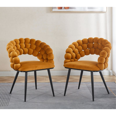Chaise orange moderne deux: coussins moelleux, structure thermolaquée pour le salon, la salle à manger, la position assise confortable du café, matériau du tissu
