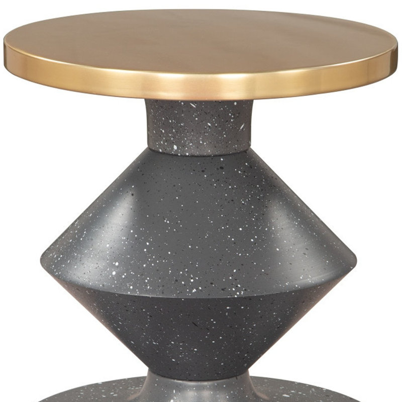 Table de bout à piédestal en fer doré 21 po