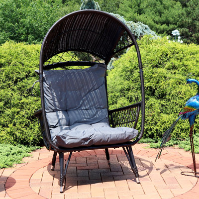 Chaise de patio avec coussins Adalize