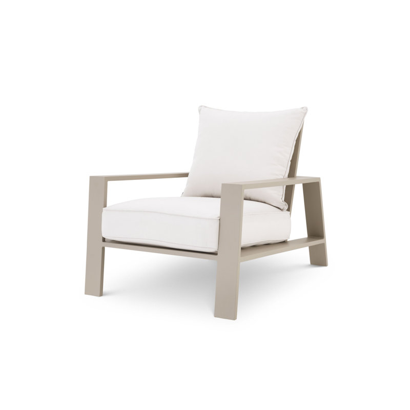 Belle Vue Outdoor Lounge Chair